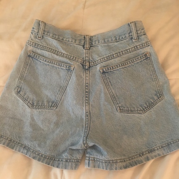 High waist multi button jean shorts - Picture 2 of 3